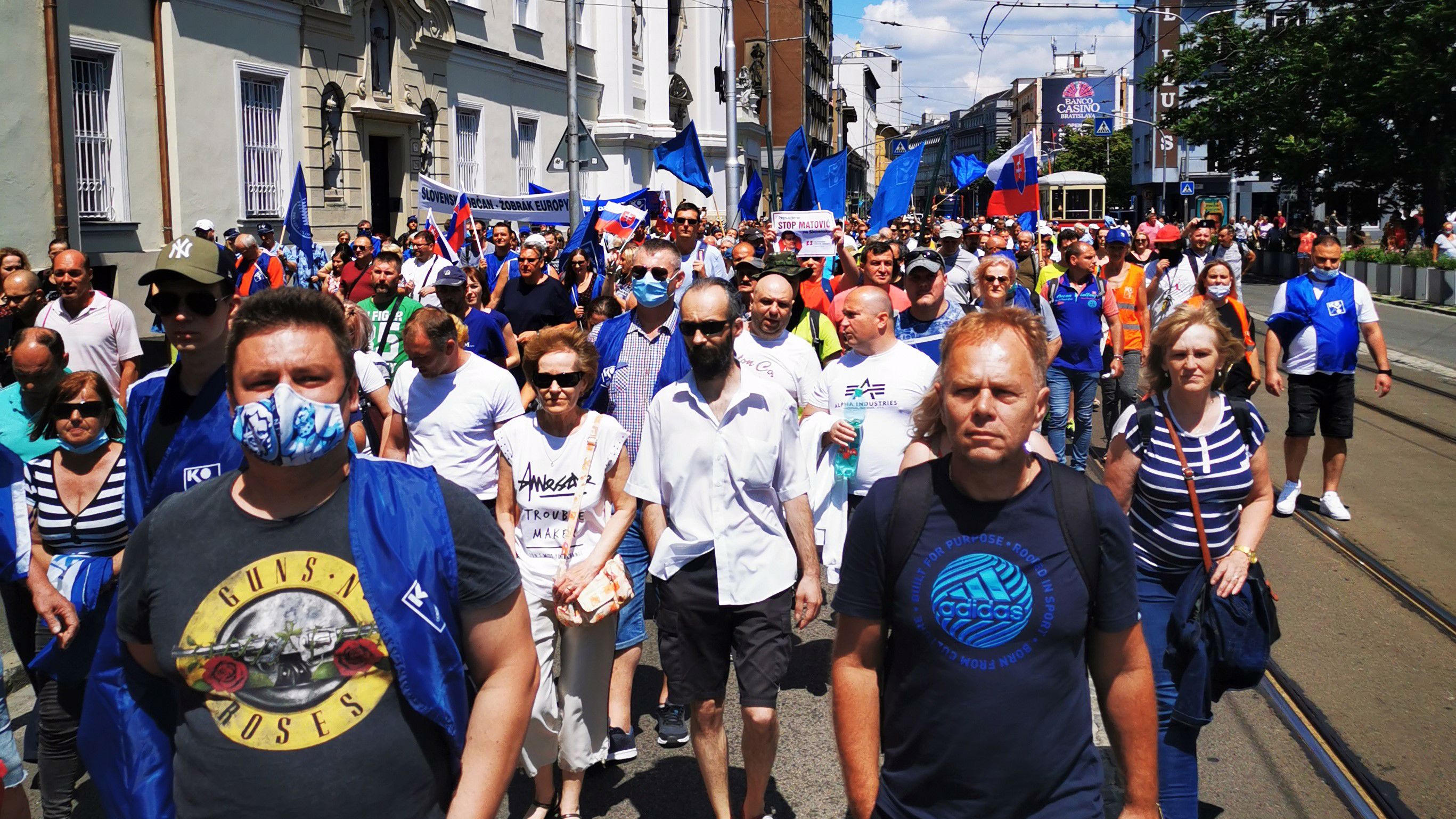 Slovakia: trade unions protest against attacks on the welfare state, social dialogue and trade union rights